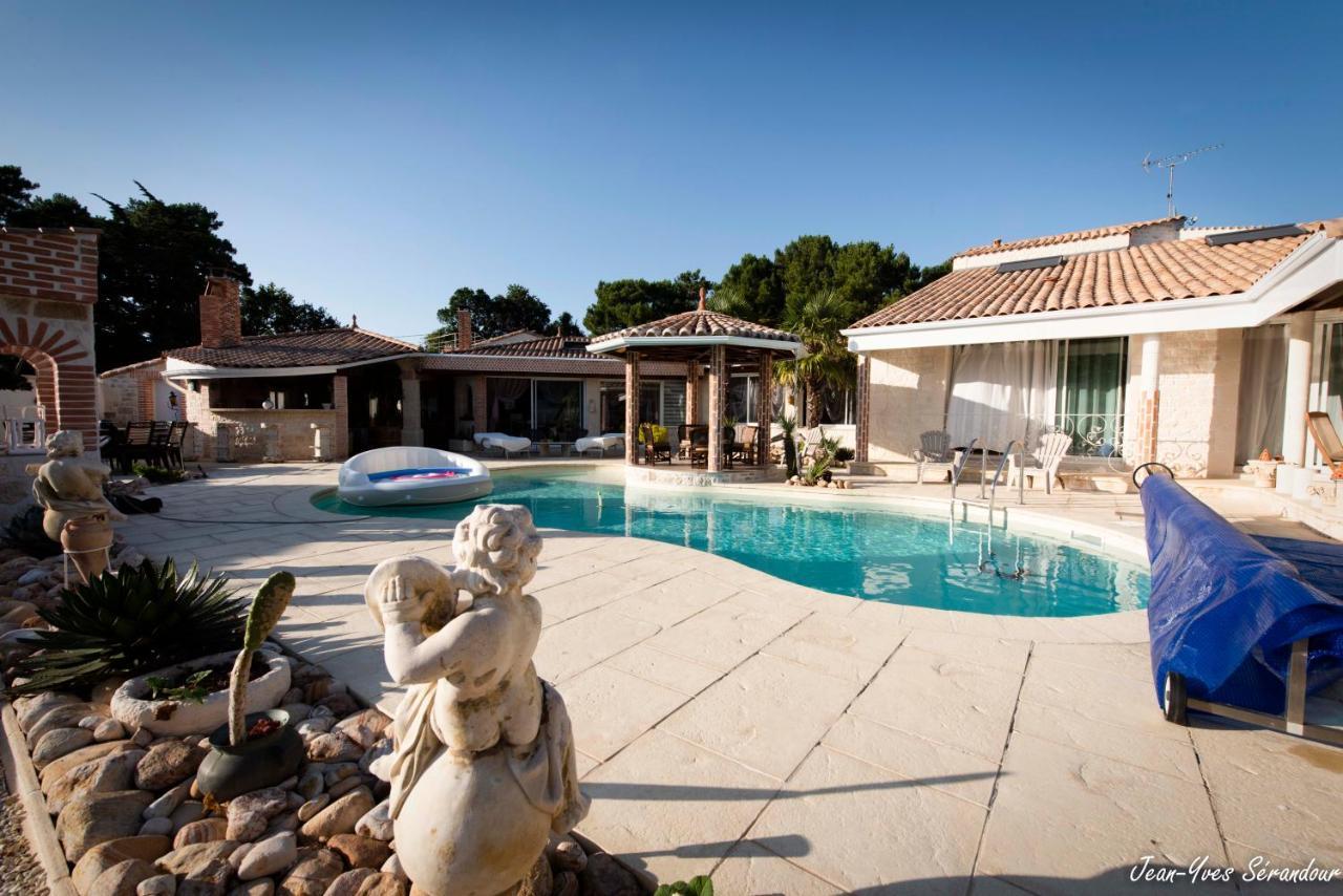 Bed & Breakfast Des Mathes, D'hotes, *