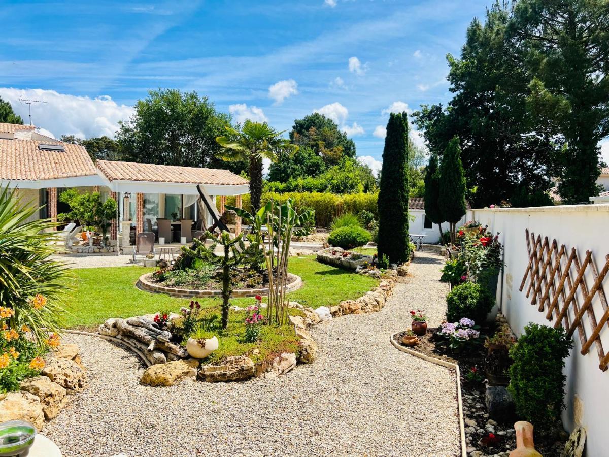 Des Mathes, D'hotes, Bed & Breakfast Les Mathes
