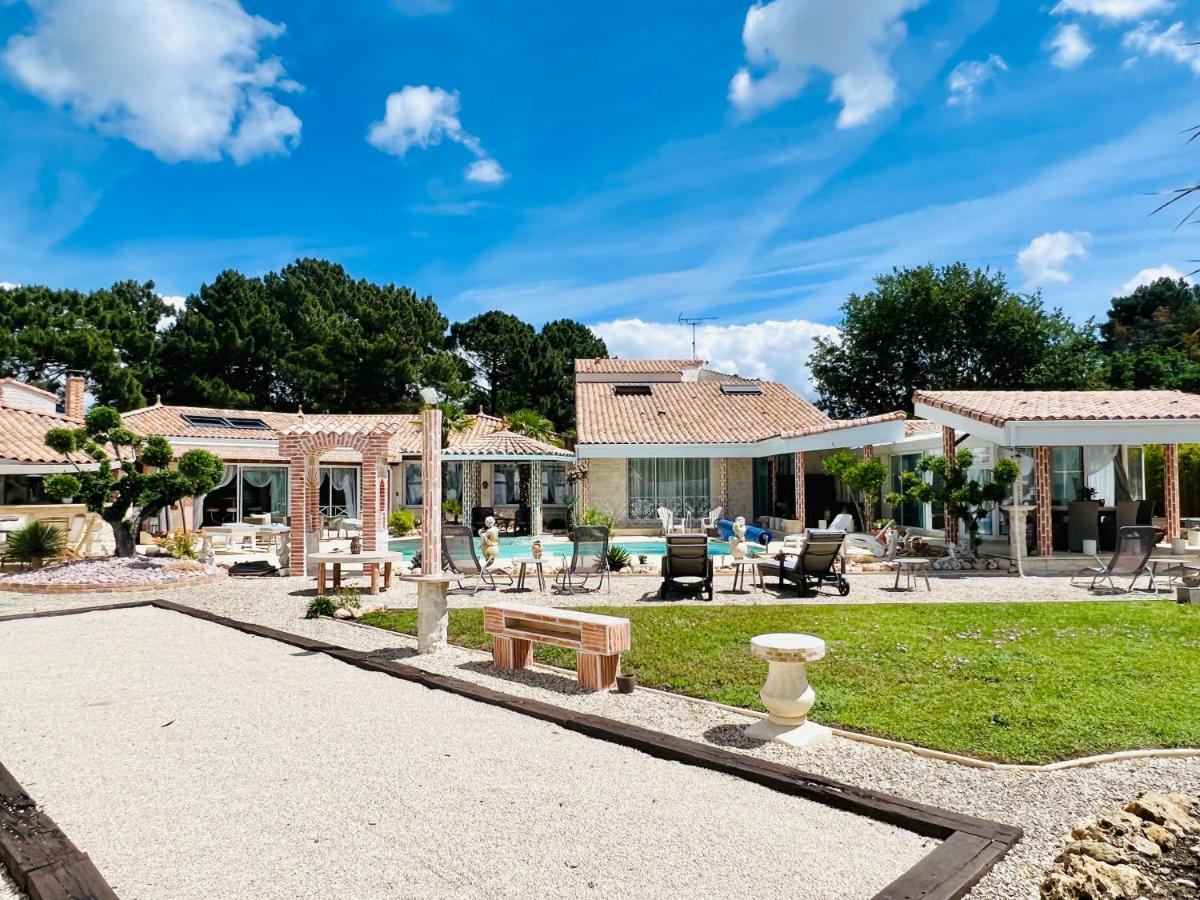 Des Mathes, D'hotes, Bed & Breakfast
