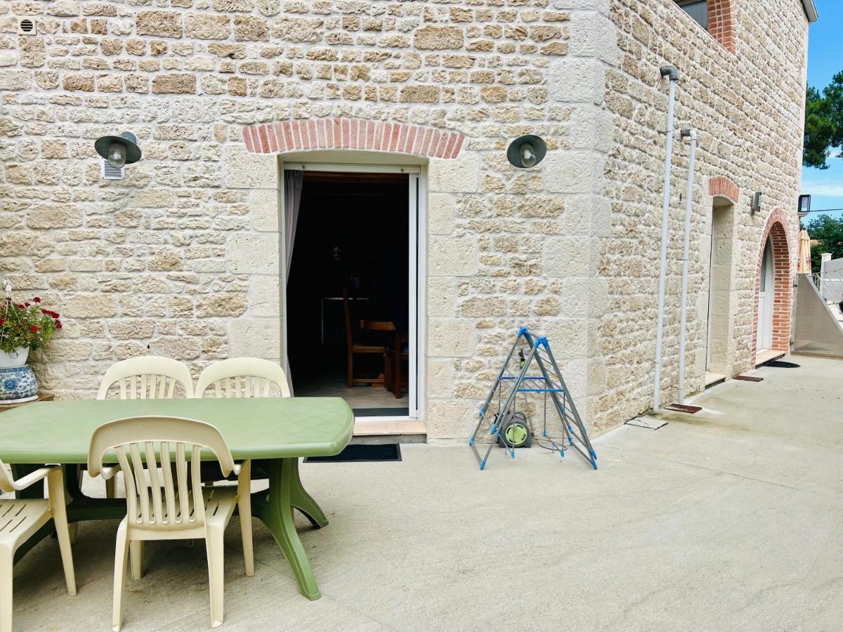 Des Mathes, D'hotes, Bed & Breakfast